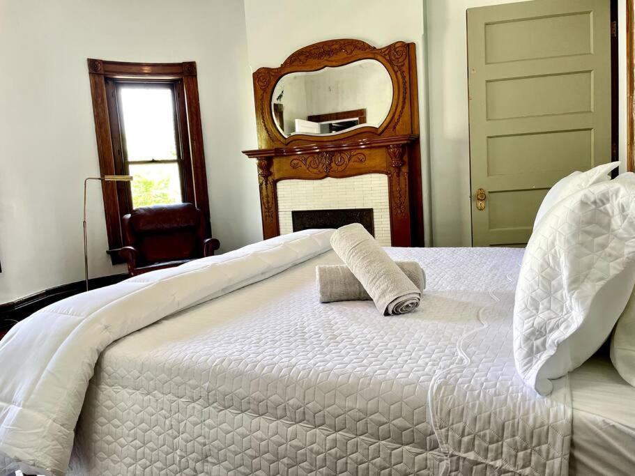 Spacious Castle House W/ Yard + Great Location!